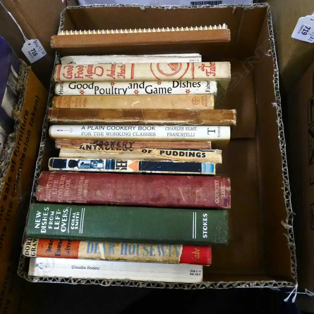 BOX LOT ASST. VINTAGE COOKERY BOOKS Image 1++