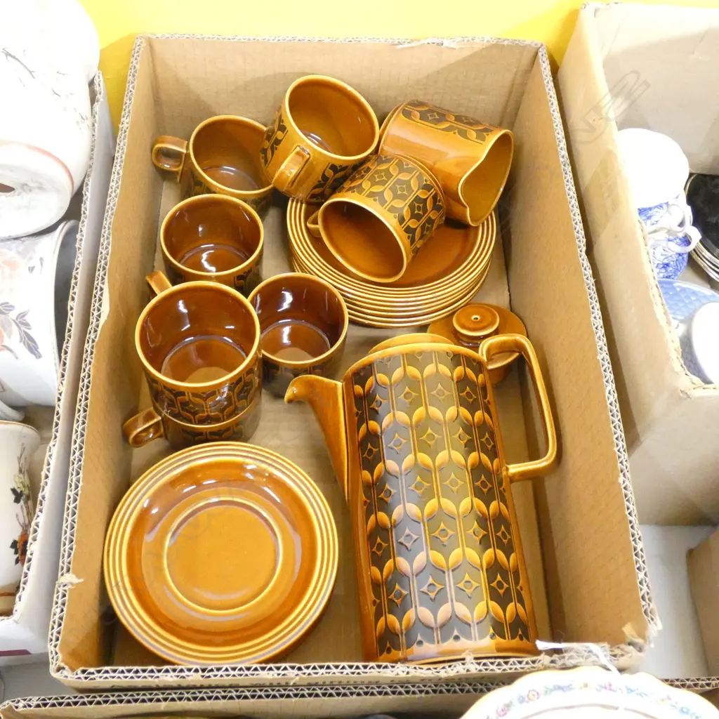 BOX HORNSEA HEIRLOOM SET; INCL COFFEE POT / TRIOS ETC. Image 1++