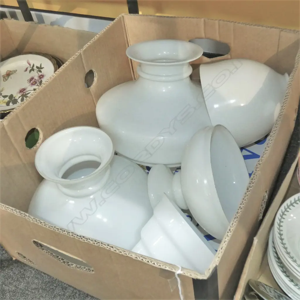 BOX 5 WHITE GLASS SHADES - ART DECO ETC. Image 1++