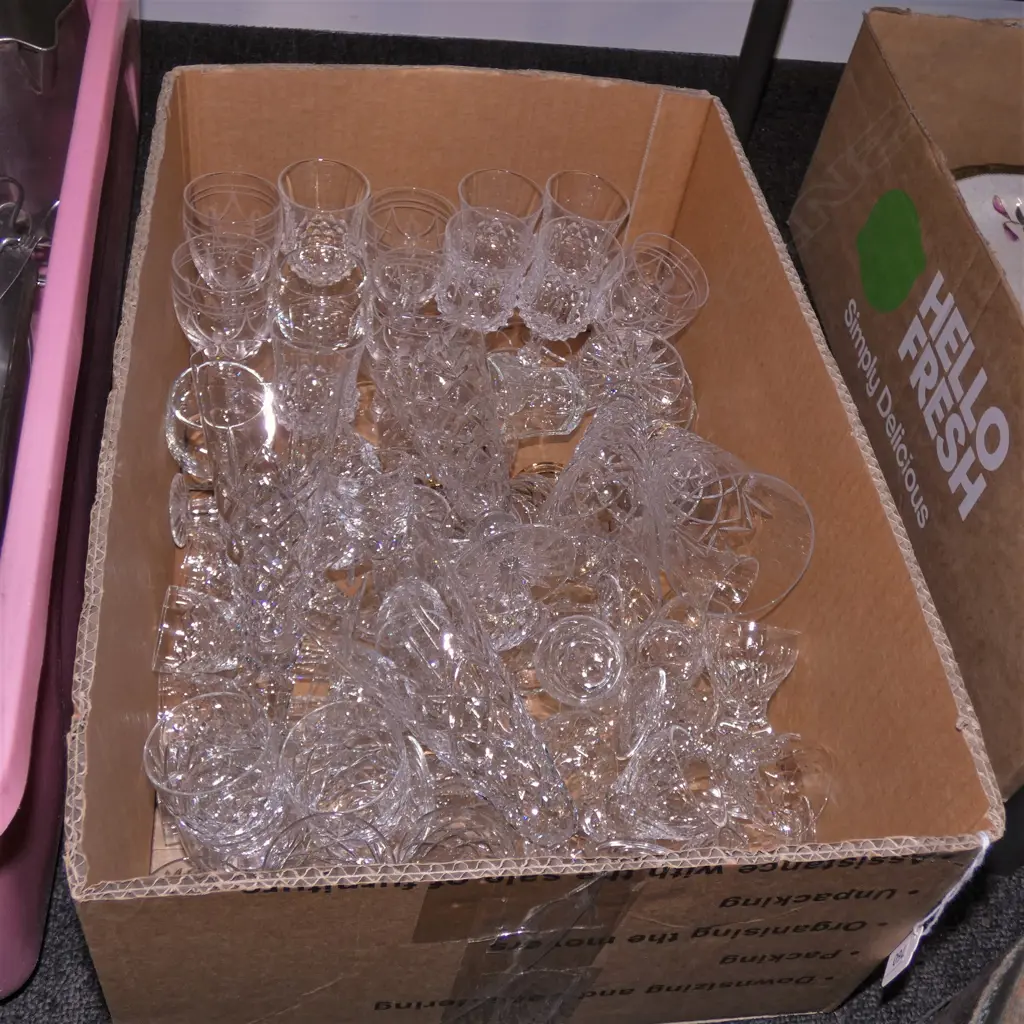 BOX LOT ASST CRYSTAL GLASSES; STEMWARE & OTHER Image 1++