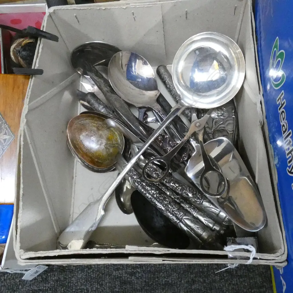 BOX LOT EP SERVING CUTLERY ETC. Image 1++