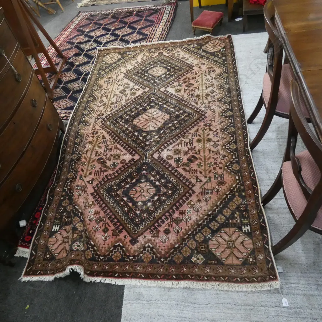HAND KNOTTED WOOL PILE PERSIAN SHIRAZ RUG 2550x1550mm Image 1++