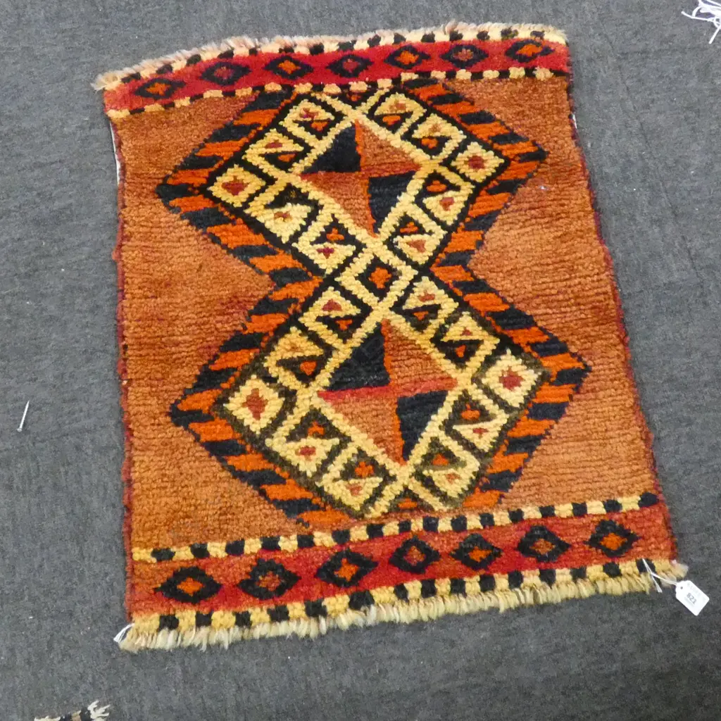 (201C) PERSIAN HAMADAN HAND KNOTTED RUG 640x540mm Image 1++