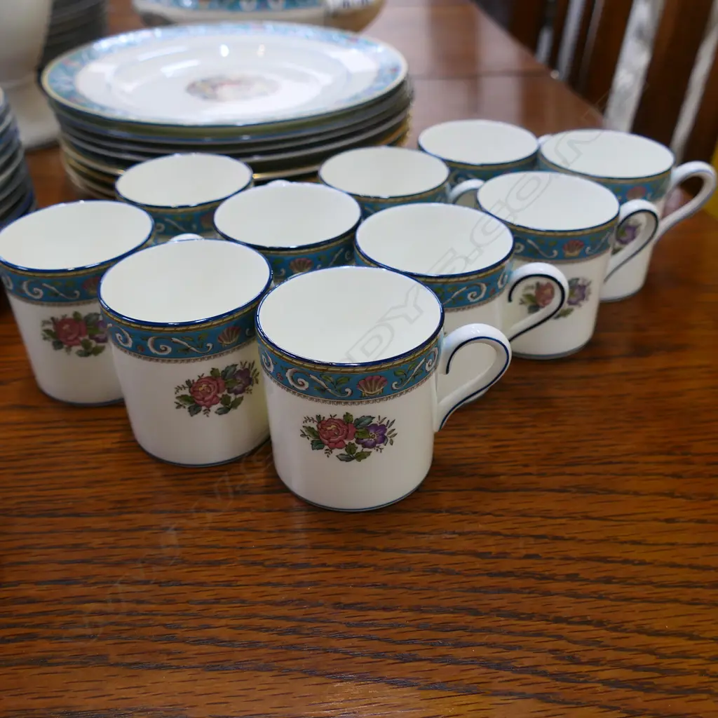 WEDGWOOD 'RUNNYMEDE' LG PART DINNER SERVICE,  APPROX 82PC Image 1++