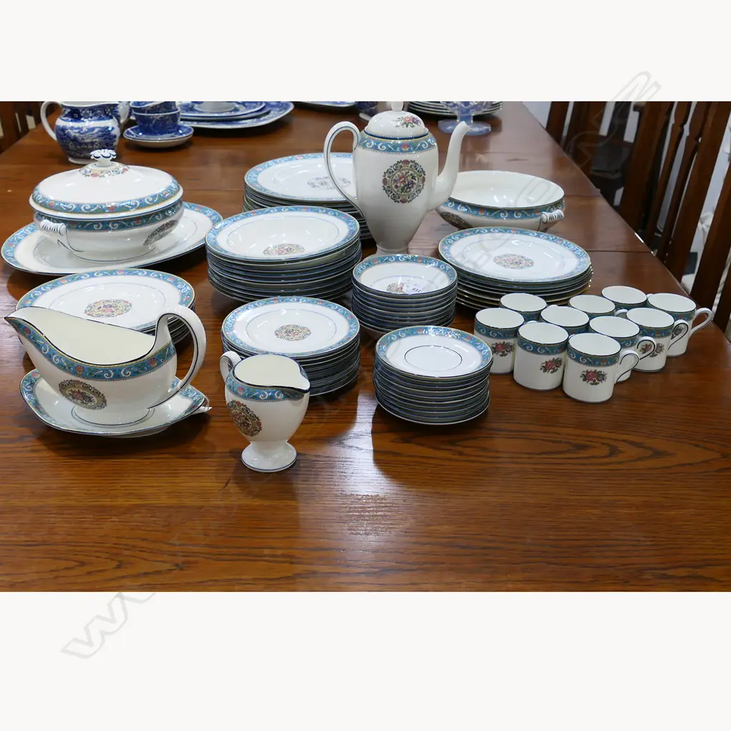 WEDGWOOD 'RUNNYMEDE' LG PART DINNER SERVICE,  APPROX 82PC Image 1++