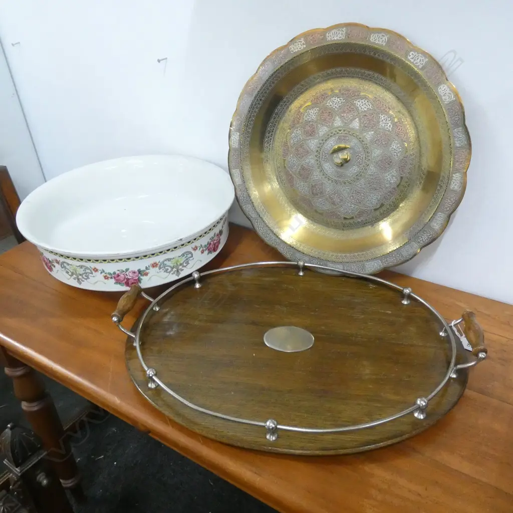 2 TRAYS; OLD OAK (L525MM) & ROUND BRASS + XL OLD PORCELAIN BOWL (DIA 395MM) Image 1++