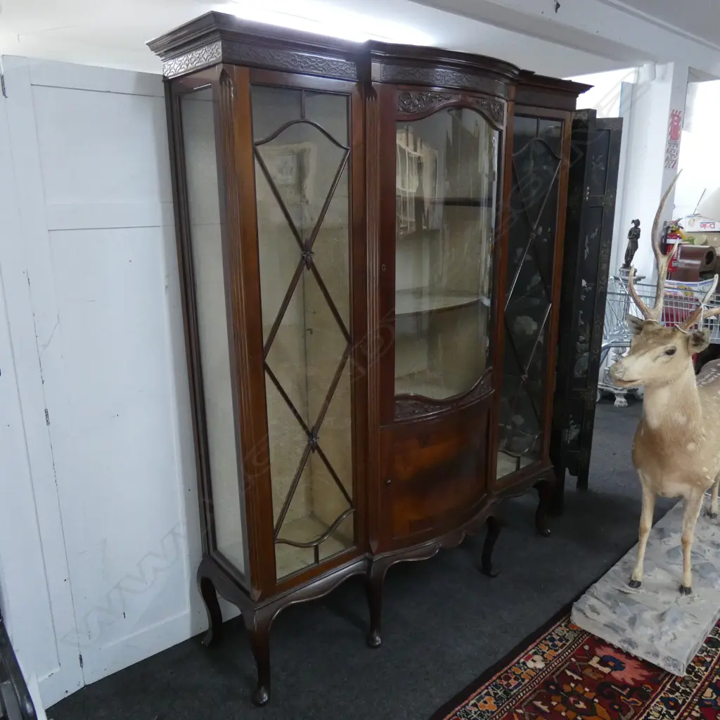 AN EDWARDIAN BOW FRONT MAHOGANY  DISPLAY CABINET H 1660 X W 900 MM Image 1++