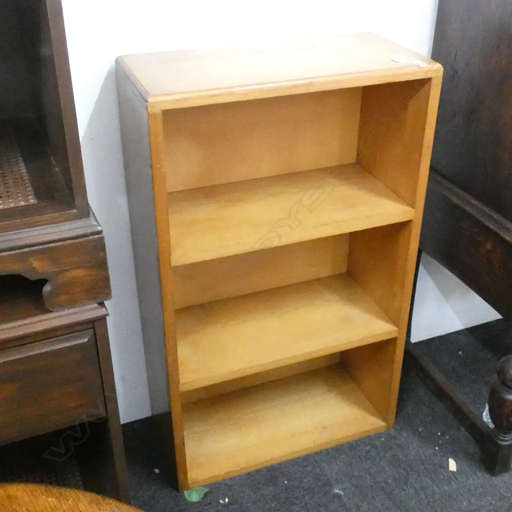 OAK BOOKSHELF... Image 1++