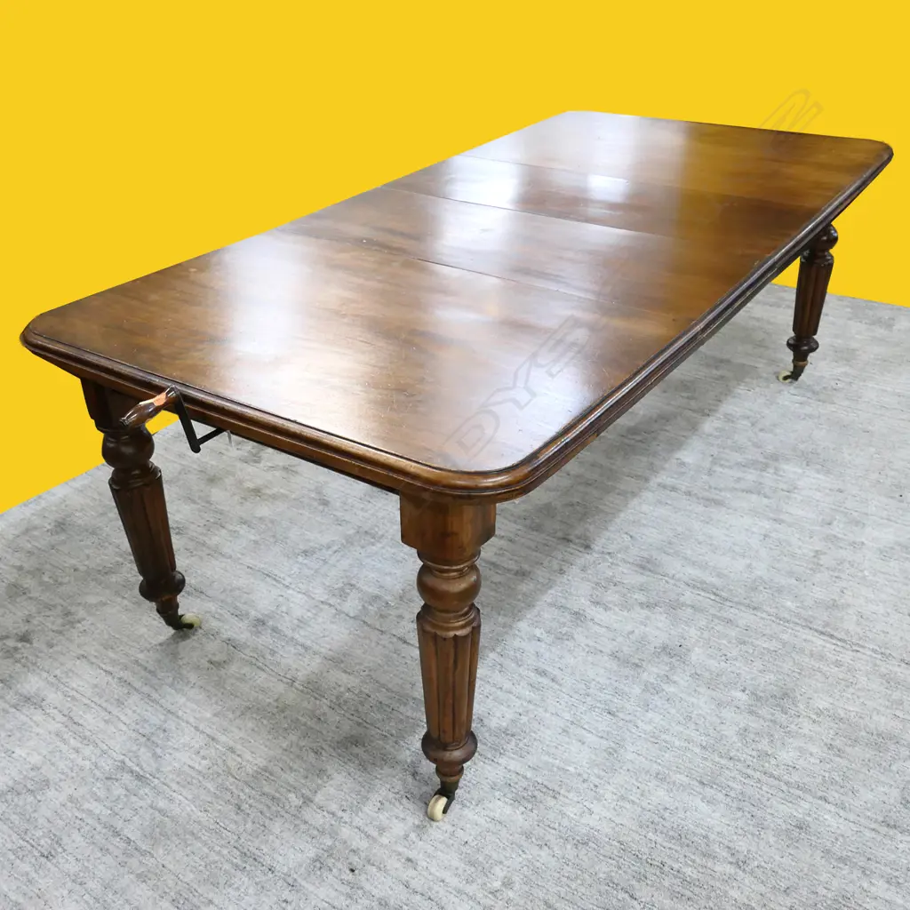VICTORIAN MAHOGANY DINING TABLE, 1320 (extended) x 1040 x 730mm Image 1++