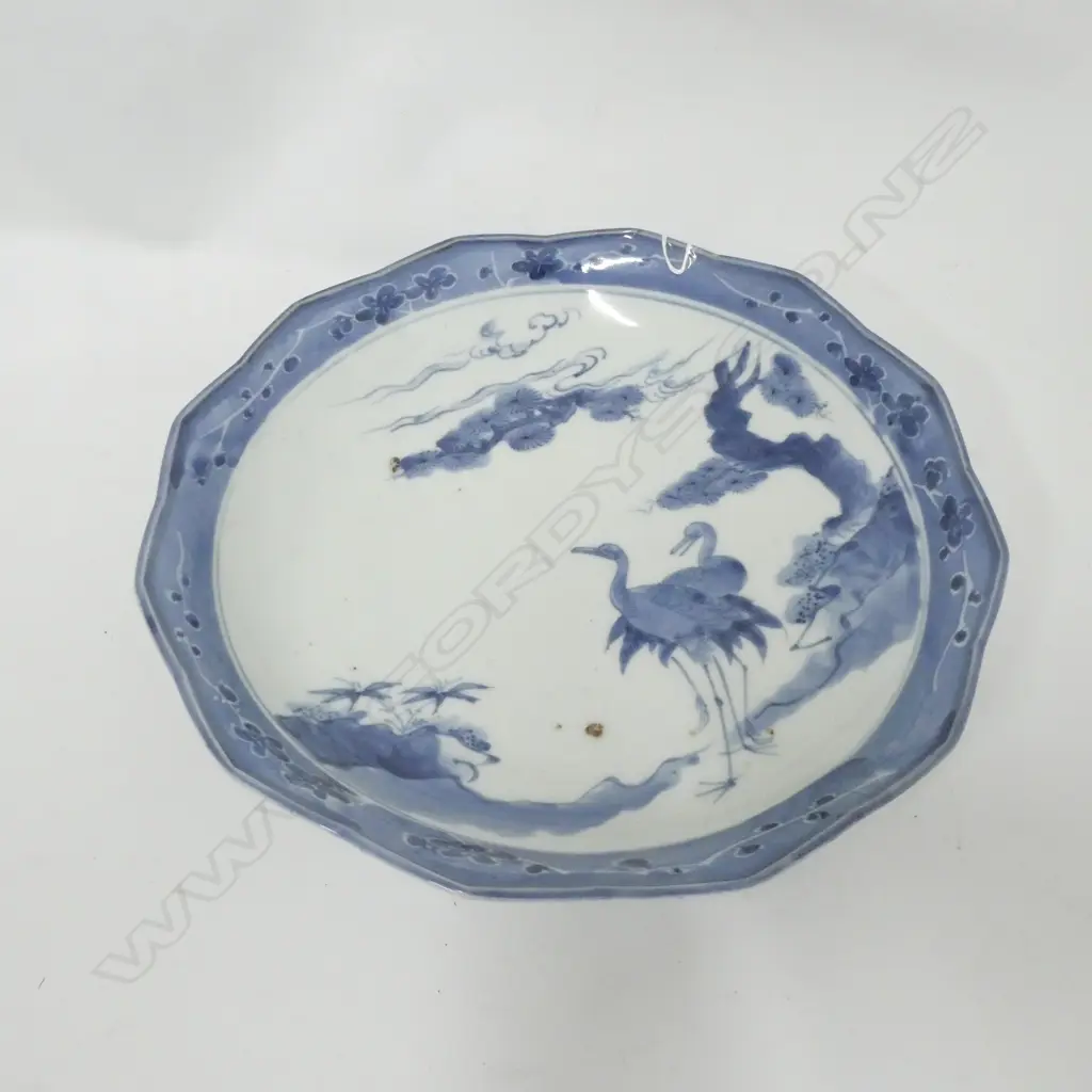 OLD BLUE AND WHITE ORIENTAL PLATE FEATURING... Image 1++