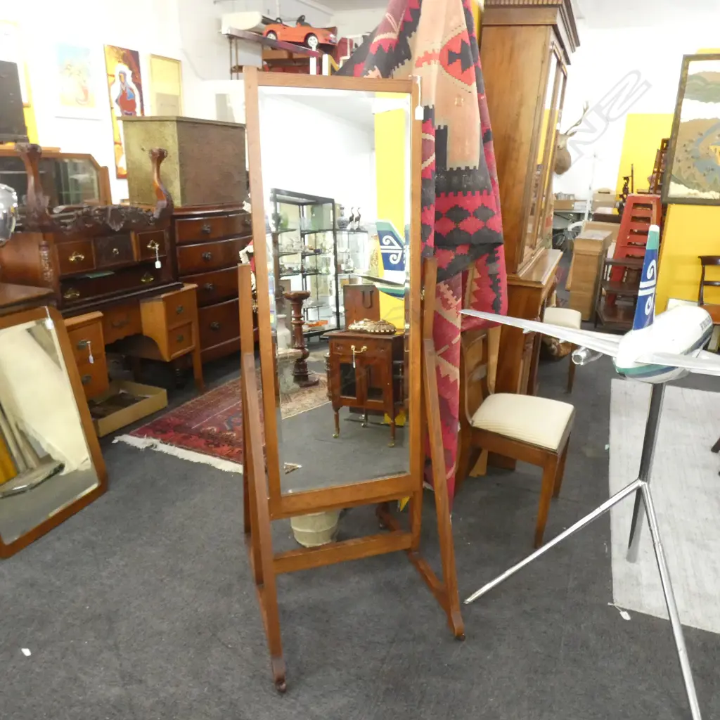 LG WOODEN FREE STANDING MIRROR ON CASTORS H 1700 W 615MM Image 1++