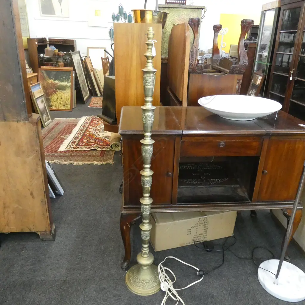 BRASS FLOOR LAMP STAND H. 1440MM Image 1++