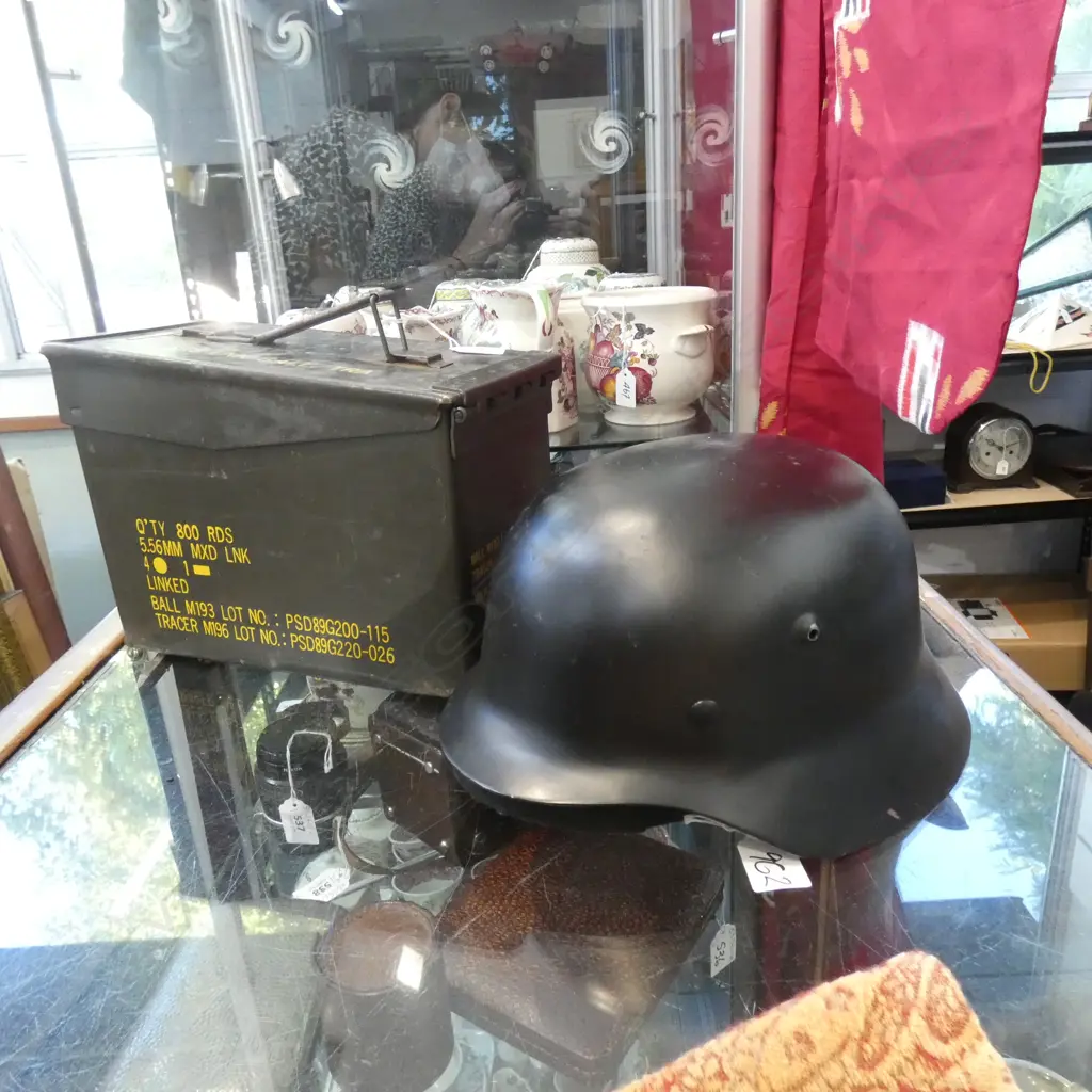 OLD MILITARY AMMO BOX (L 290MM) & OLD METAL HELMET  Image 1++