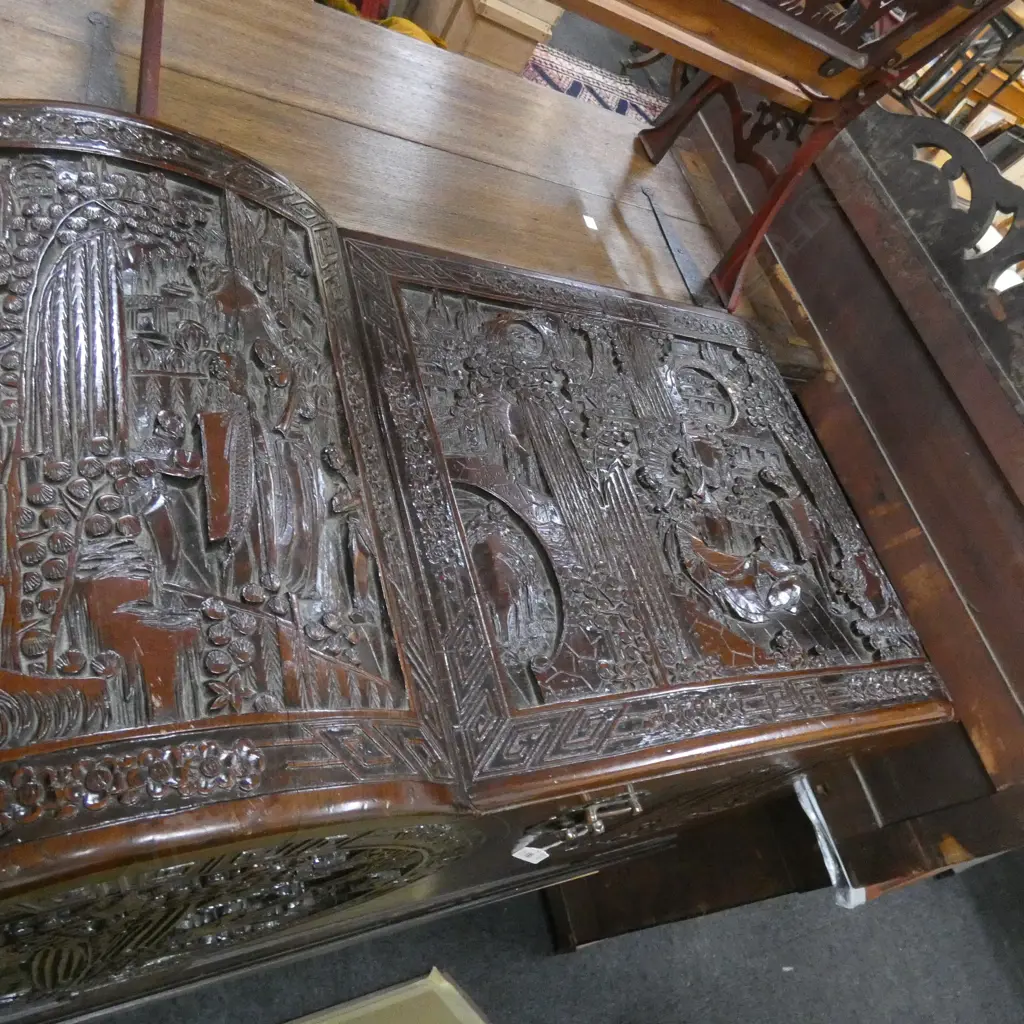 CAMPHOR CHEST... Image 1++