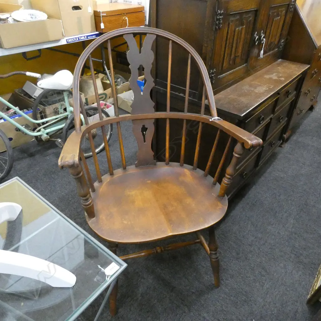 WOODEN SPINDLE CHAIR Image 1++