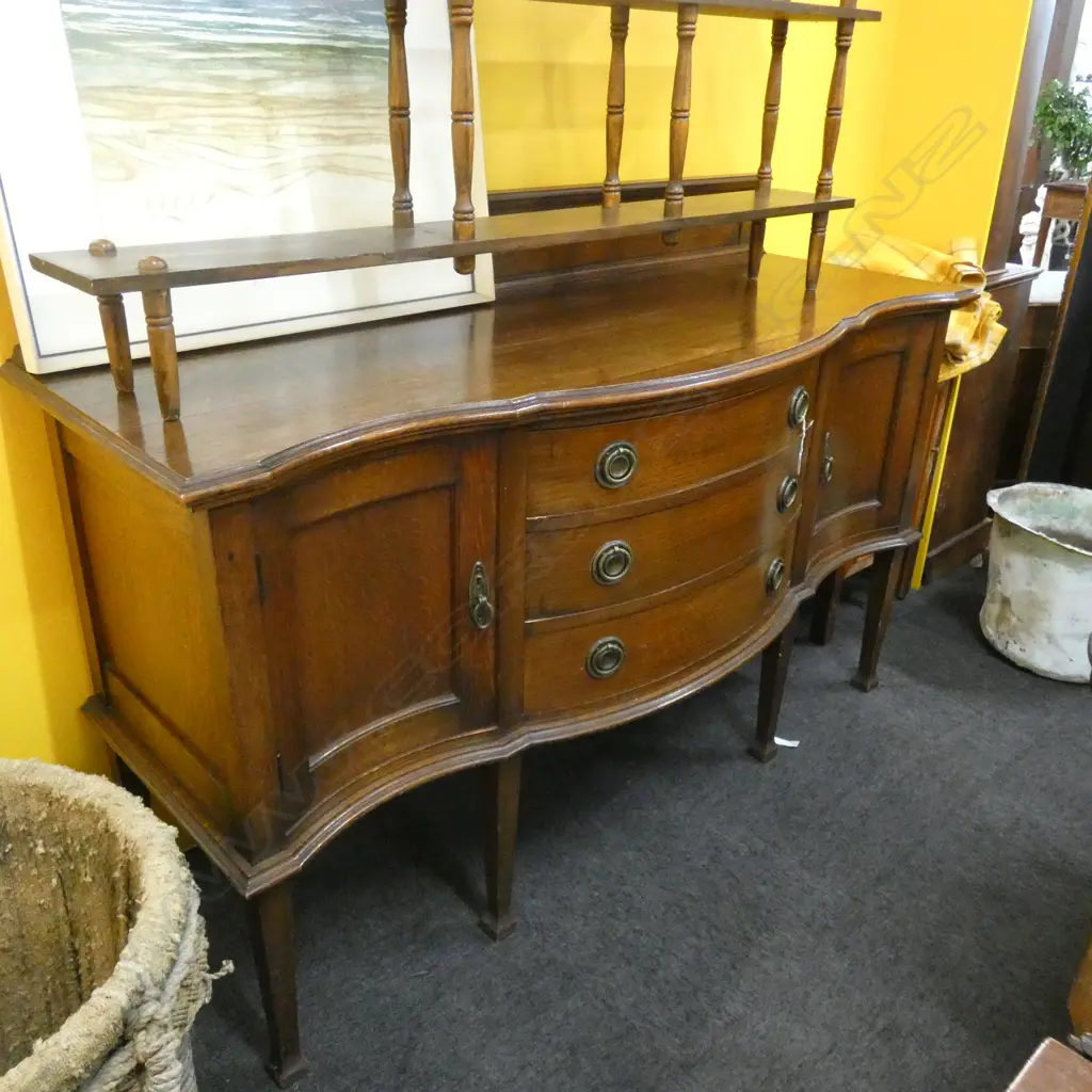 LG OAK BOW FRONTED SIDEBOARD 1680 X 600 X 1100MM Image 1++