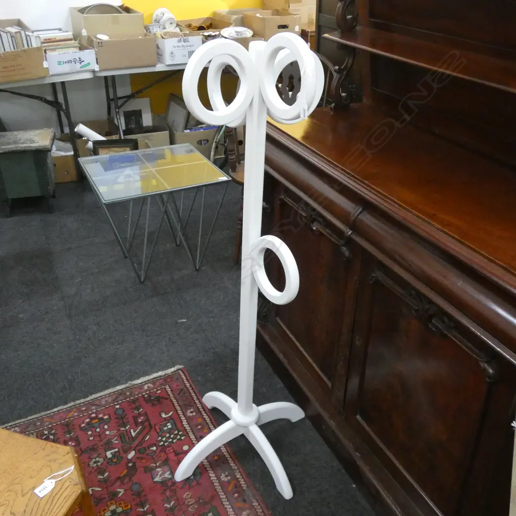 WHITE PAINTED COAT STAND H.1285mm Image 1++