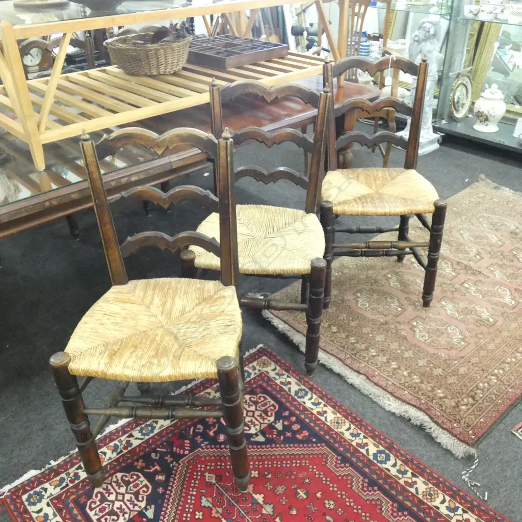 6 OAK COUNTRY OAK RUSH SEATED CHAIRS Image 1++