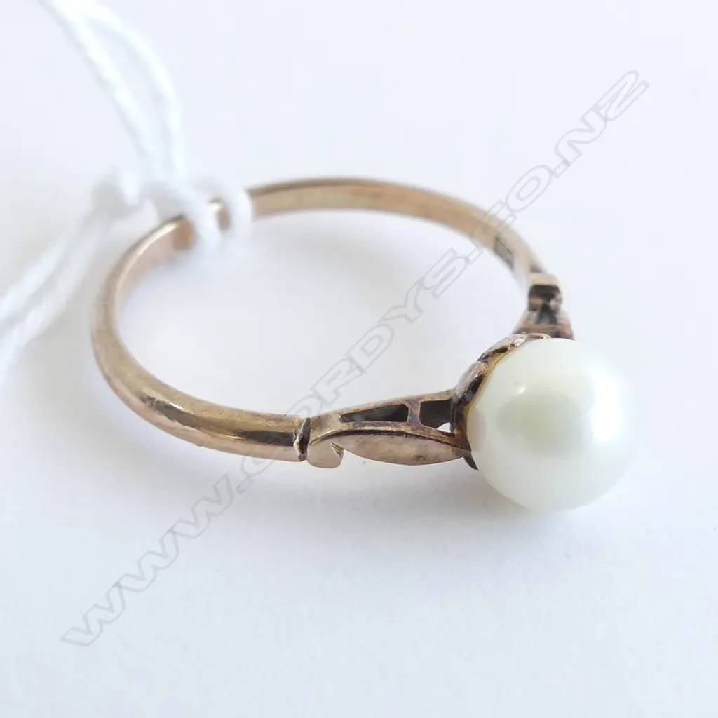VINTAGE 9CT CULTURED PEARL RING  Image 1++