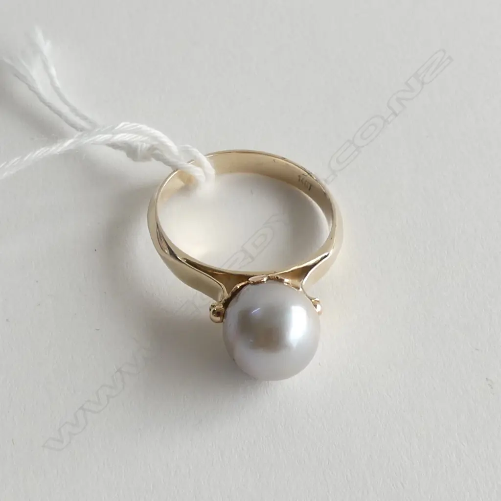 14CT GOLD & CULTURED PEARL RING. VALUATION..... Image 1++