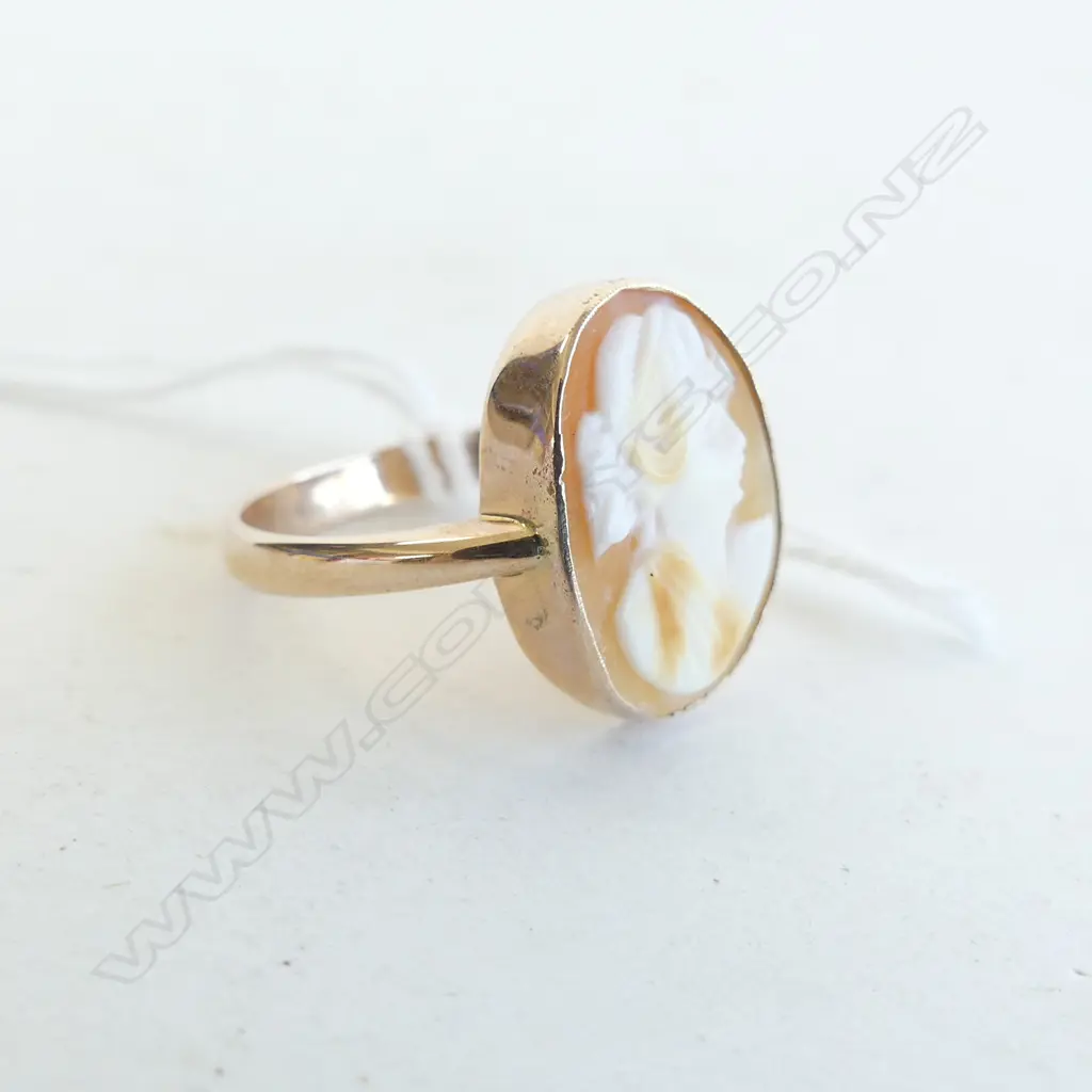 9CT ROSE GOLD CAMEO RING 3.6 GRAMS Image 1++