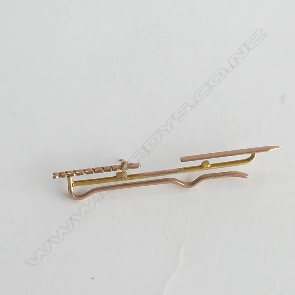 FNS 9ct SWORD TIE SLIDE 3.67gms by F. N. Stratton of Auckland Image 1++