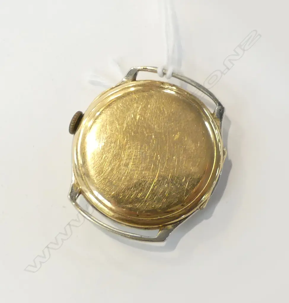 1930's/40's 18CT GOLD GENTS SWISS WRISTWATCH no strap Image 1++