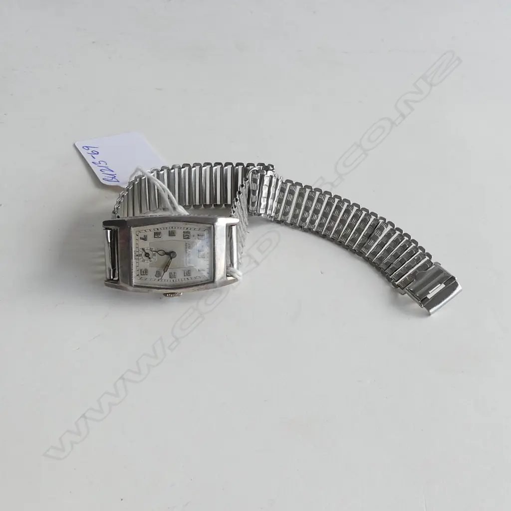 1940'S GENTS WRISTWATCH TANK FORM dial marked 'LAS PASCOE... Image 1++