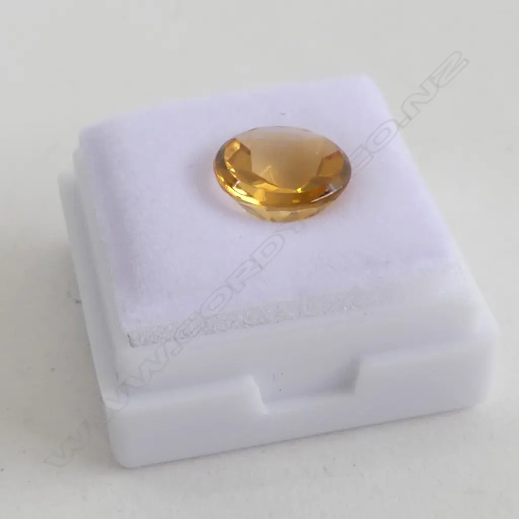 3.17CT CITRINE, ROUND, FLAT TOP  Image 1++
