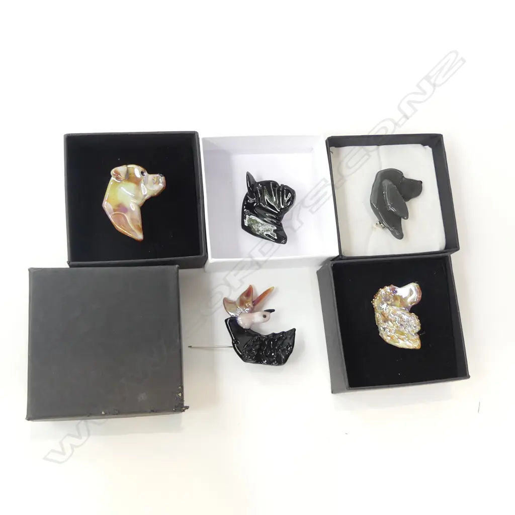 NEIL HARRIS DECORATIVE GLASS JEWELLERY; 5 ASST DOG  BROOCHES - EACH IN INDIVIDUAL BOX... Image 1++