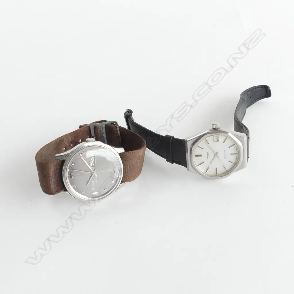 2 GENTS VINTAGE WATCHES; OLYMPIC QUARTZ & NIVADA (RUNS) Image 1++