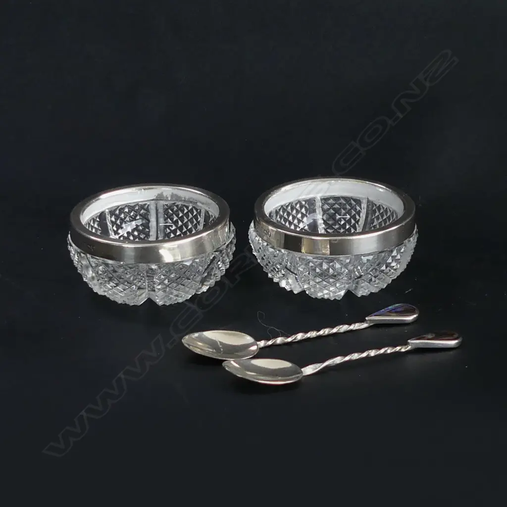 PR SILVER RIMMED CUT CRYSTAL SALTS W SILVER & PAUA SPOONS Image 1++