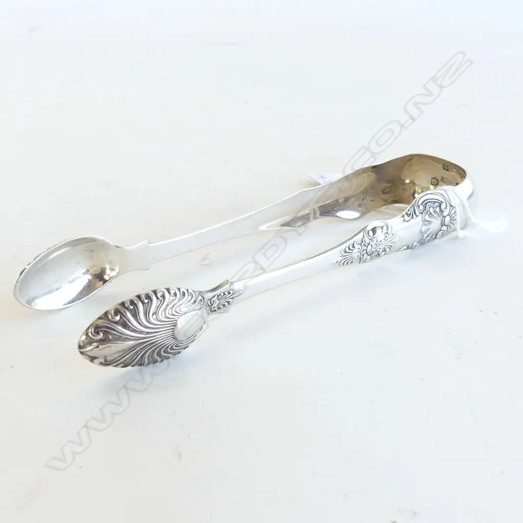 VICTORIAN SCOTTISH SILVER SUGAR TONGS GLASGOW 1869 53gm Image 1++