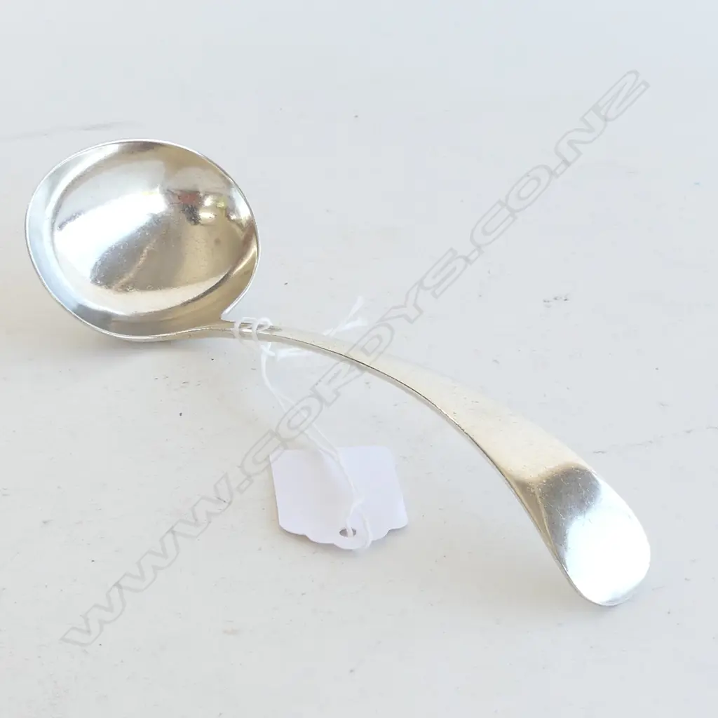 SILVER SAUCE LADLE SHEFFIELD 1923 65gm Image 1++