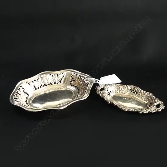 2 EDWARDIAN SILVER BONBON DISHES. Birm. 1902 l.140mm & B.1897. L.115mm
