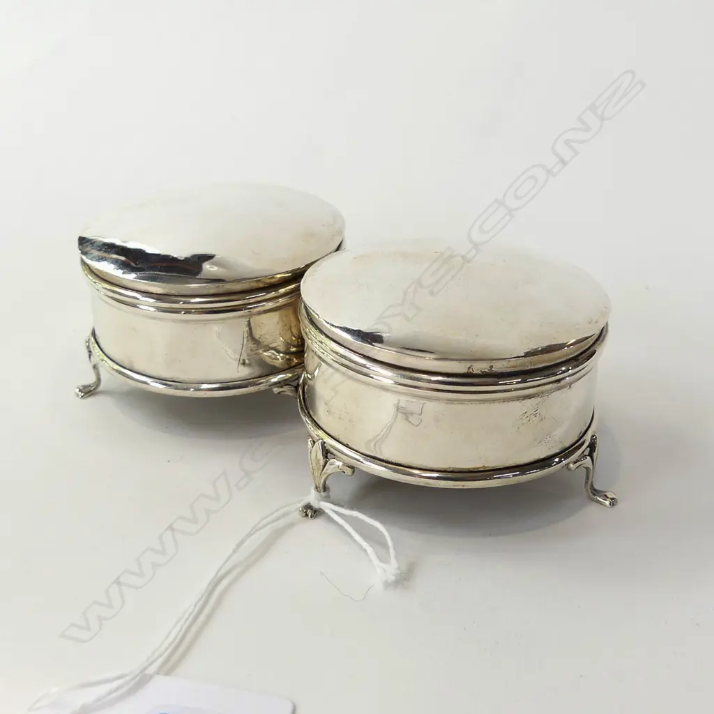 PAIR OF SILVER TRINKET BOXES CHESTER 1919 106gm Image 1++