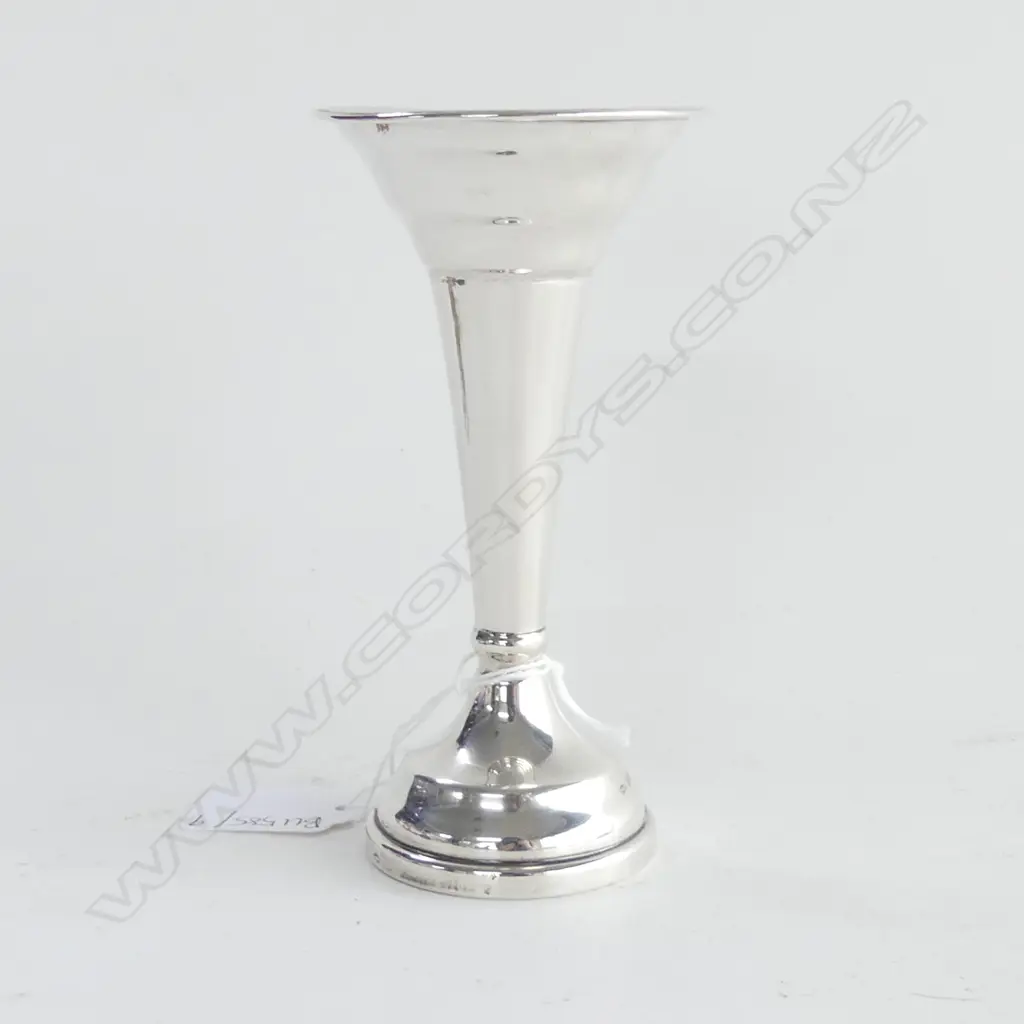 STG SILVER SPECIMEN VASE 151 GRAMS (weighted) H.145mm Image 1++
