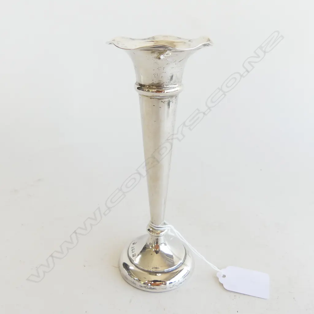 SILVER SPECIMAN VASE (WEIGHTED BASE) BIRMINGHAM 1904 Image 1++