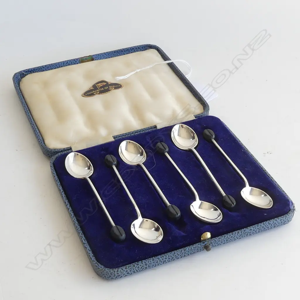 BOXED SILVER COFFEE SPOONS SHEFFIELD 1937 Image 1++