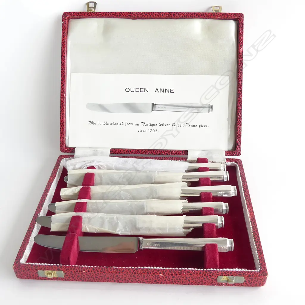BOXED SET 6 STG SILVER BUTTER KNIVES, SHEFFIELD 1973. 148gm  Image 1++