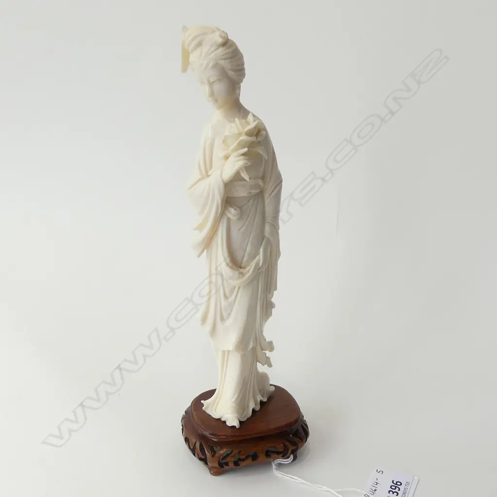 CARVED IVORY ORIENTAL LADY ON WOODEN STAND, H. 235MM Image 1++