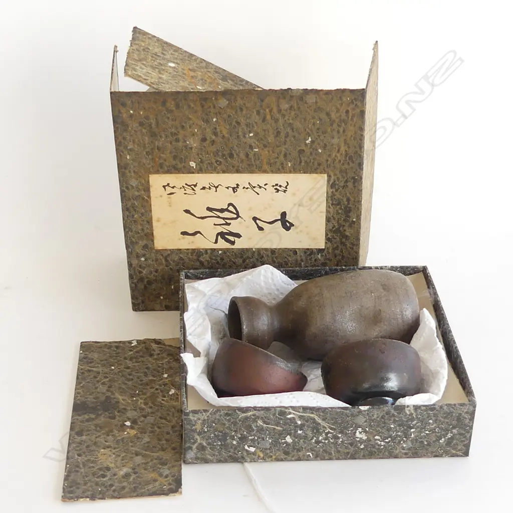 JAPANESE SAKE SET Image 1++
