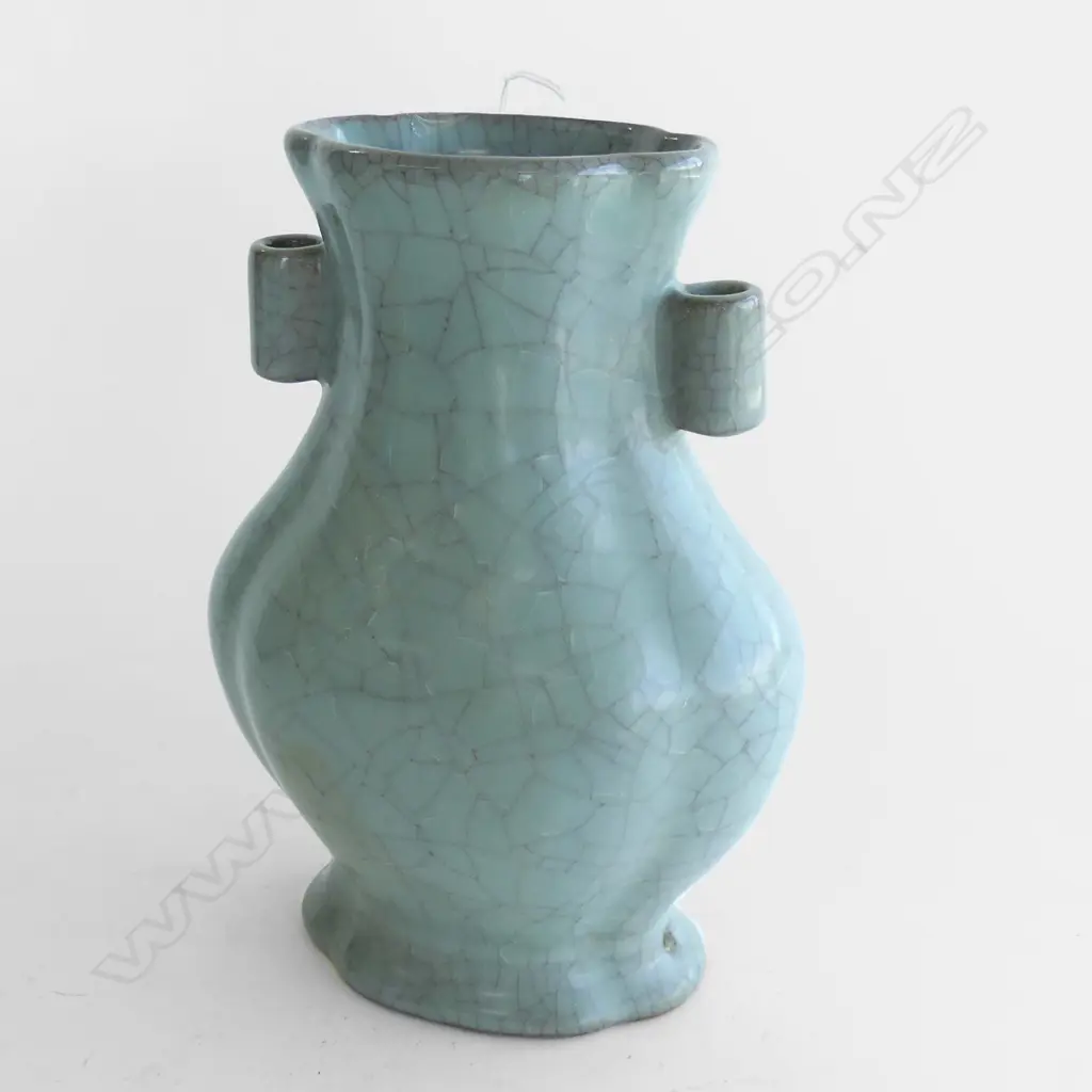 ORIENTAL CELADON CRACKLE GLAZE ARROW FORM VASE H.270mm Image 1++
