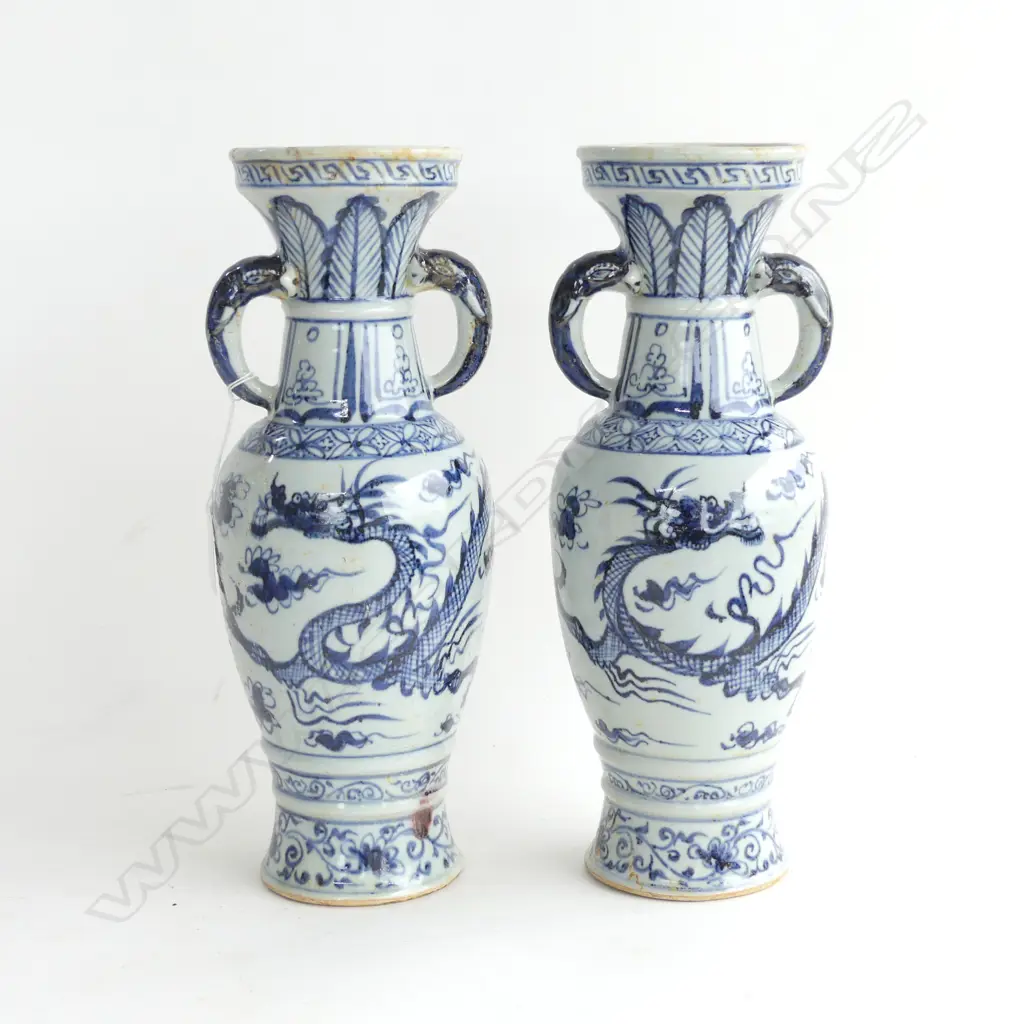 PR TALL ORIENTAL BLUE & WHITE DRAGON VASES H. 315MM Image 1++