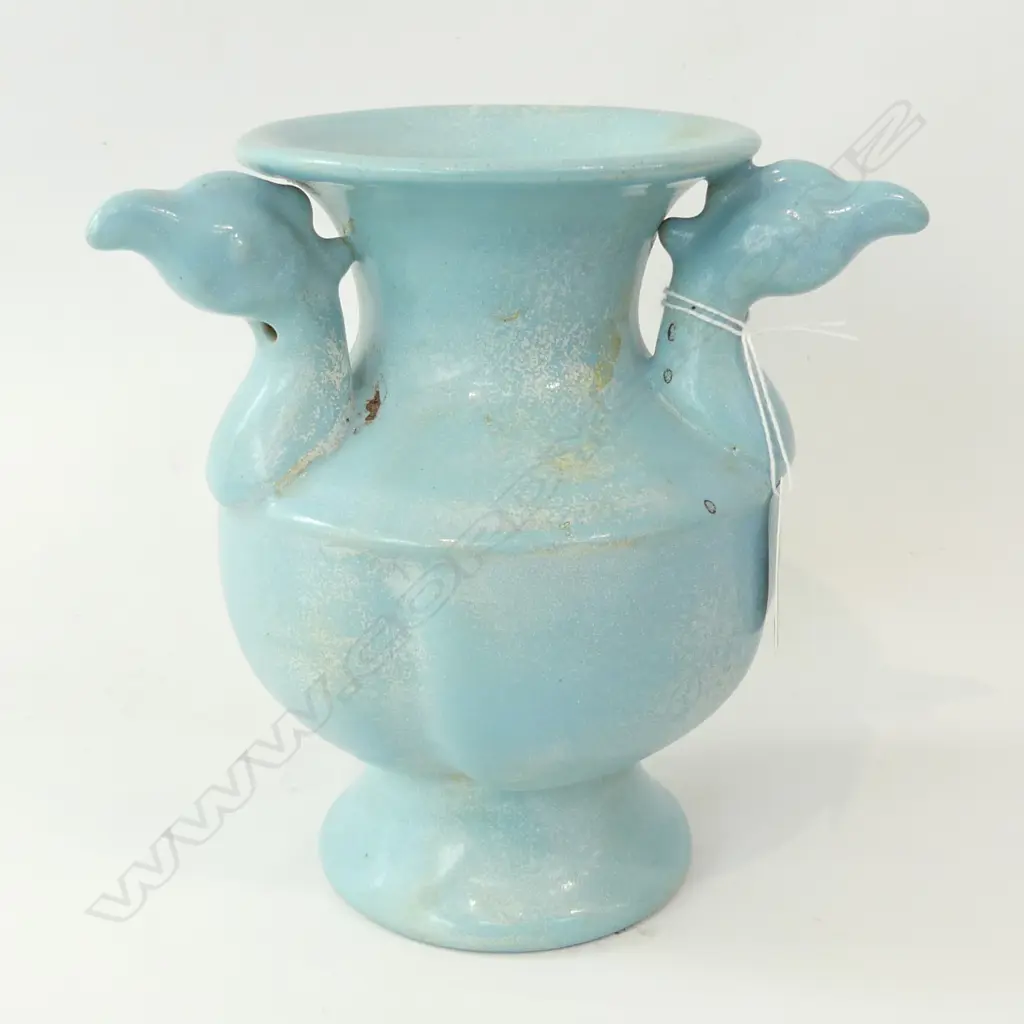 ORIENTAL BLUE GLAZE VASE WITH 3 BIRD HEADS H. 180MM - RED WAX SEAL TO BASE Image 1++