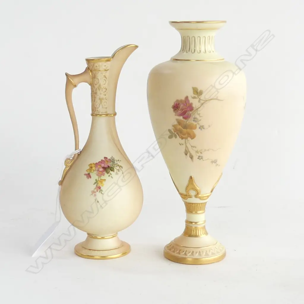2 ROYAL WORCESTER 'BLUSH' VASES H.200mm Image 1++