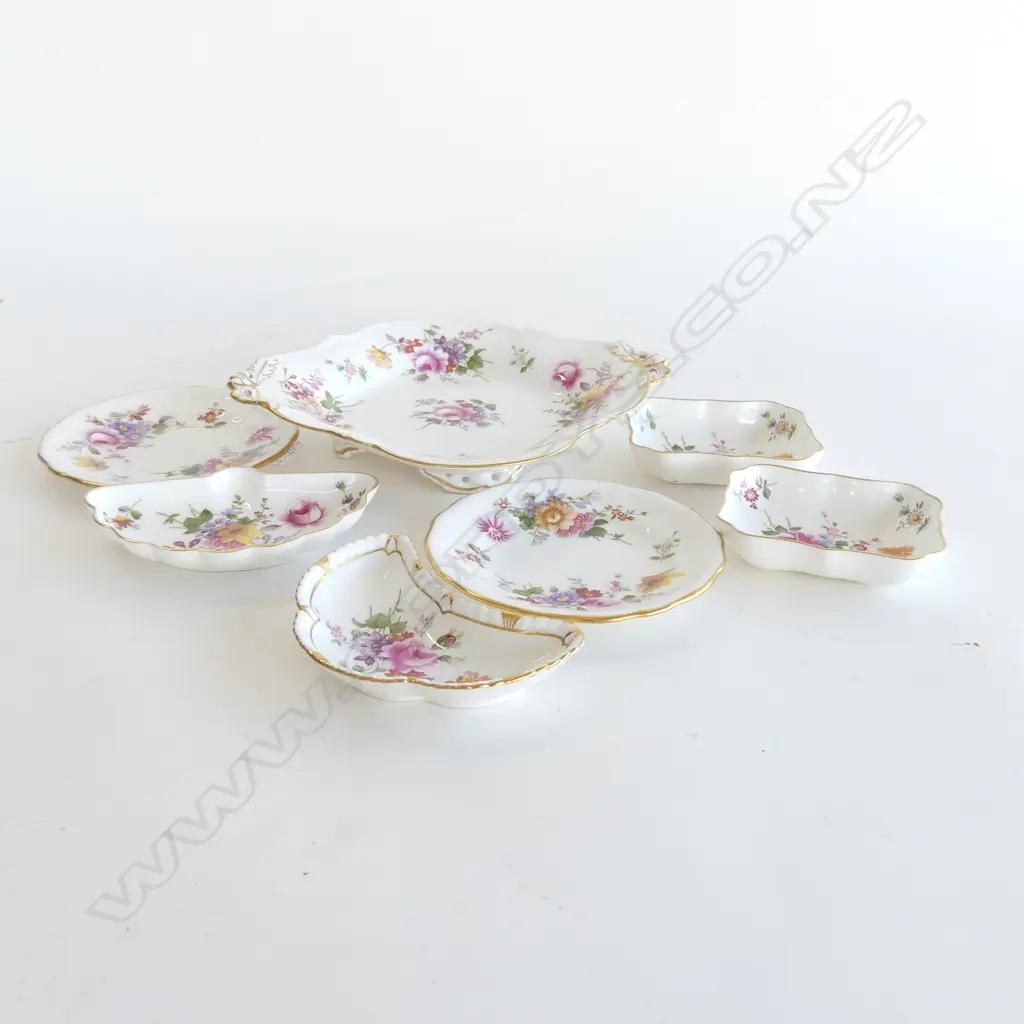 7 PCES, ROYAL CROWN DERBY, DERBY POSIES. DISH (L225MM), 2 SM PLATES & 4 SM ASST. DISHES, MIX OF GREEN & RED STAMPS Image 1++