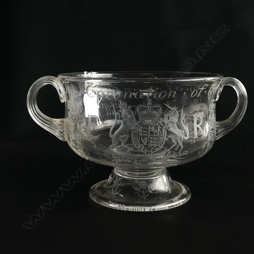 QUALITY ENGRAVED CRYSTAL 'COMMONWEALTH CUP' LTD. ED. FOOTED BOWL 1953 QEII Image 1++