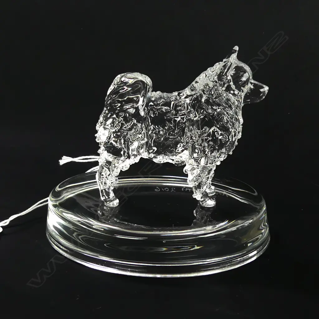 FINNISH LAPPHUND GLASS STATUETTE - SIGNED & DATED 'NEIL HARRIS 2016' Image 1++