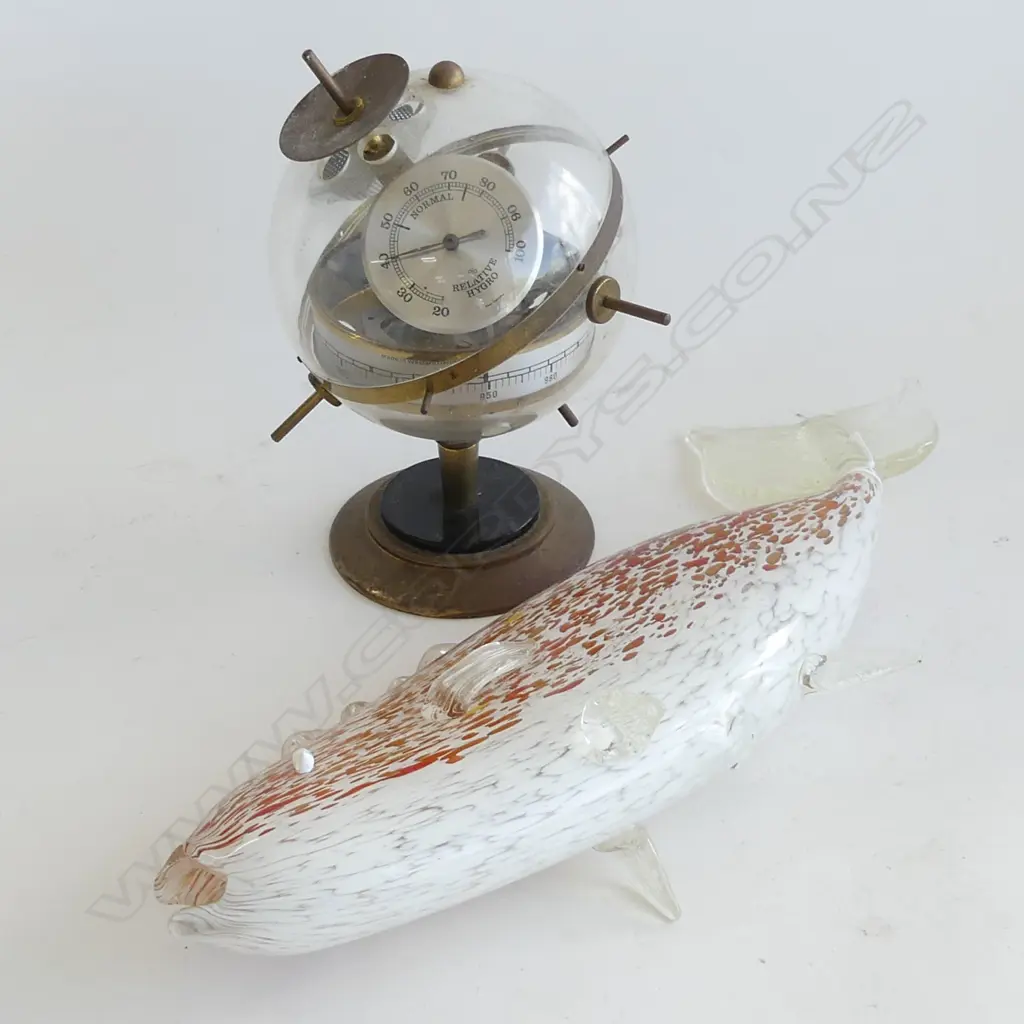 2 ITEMS GLASS MURANO FISH & SPUTNIK BAROMETER Image 1++